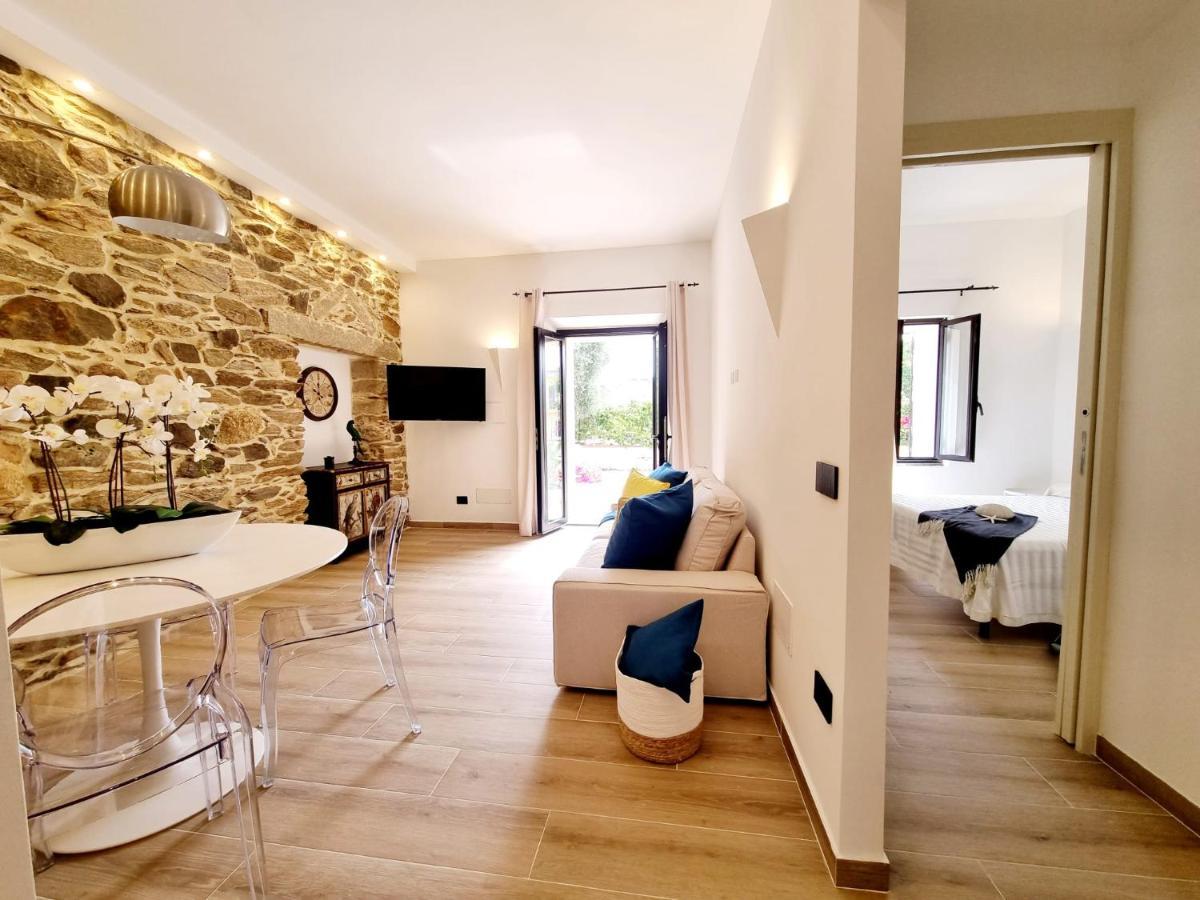 Stazzo San Teodoro Il Ginepro Piscina Condivisa Apartment Bagian luar foto